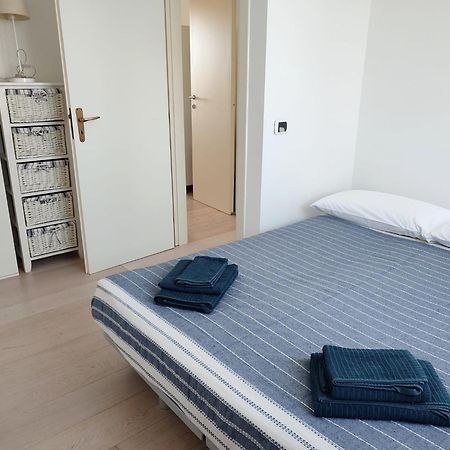 Grazioso Appartamento Vicino Al Mare San Cataldo  Exterior foto