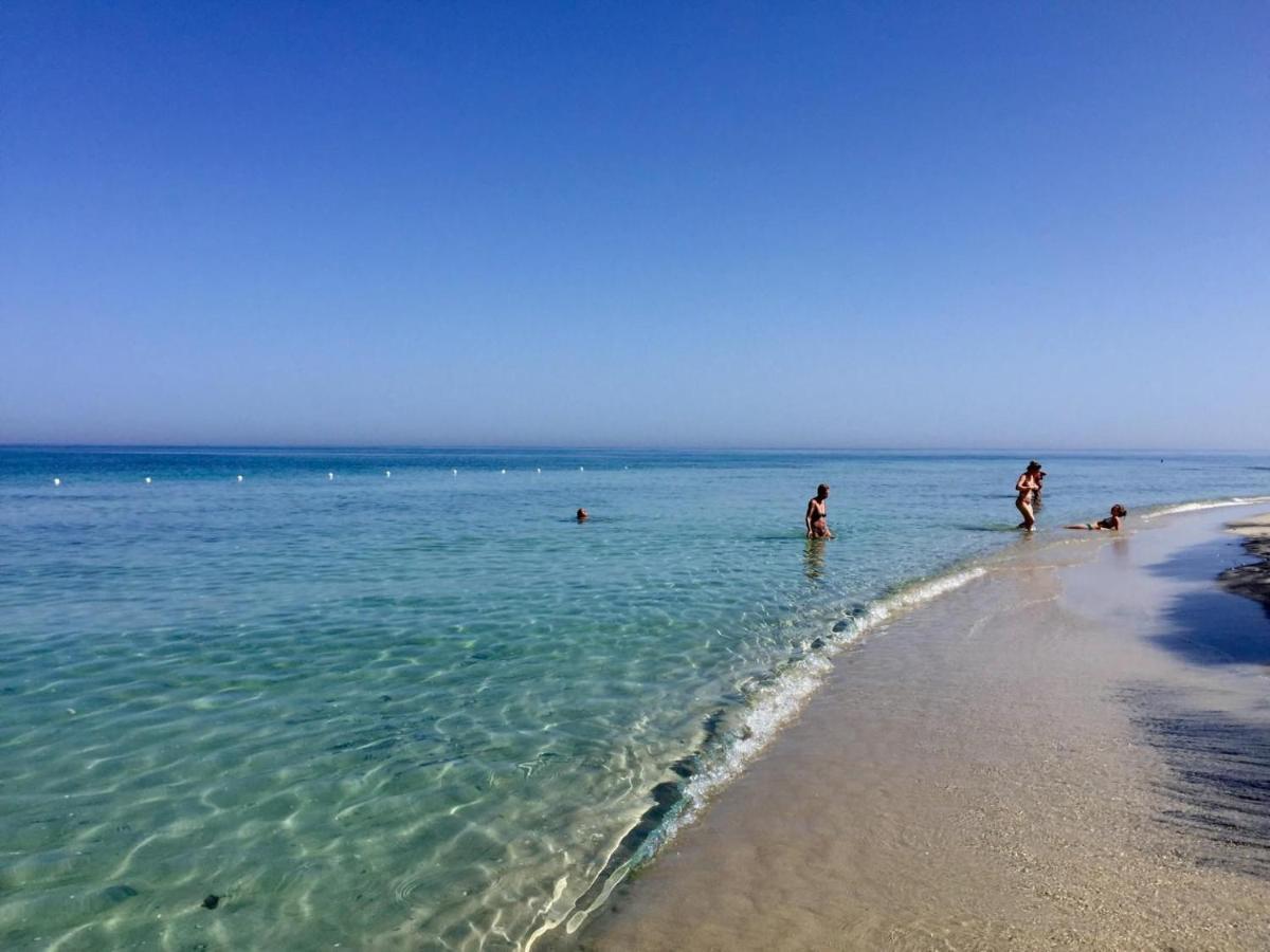 Grazioso Appartamento Vicino Al Mare San Cataldo  Exterior foto